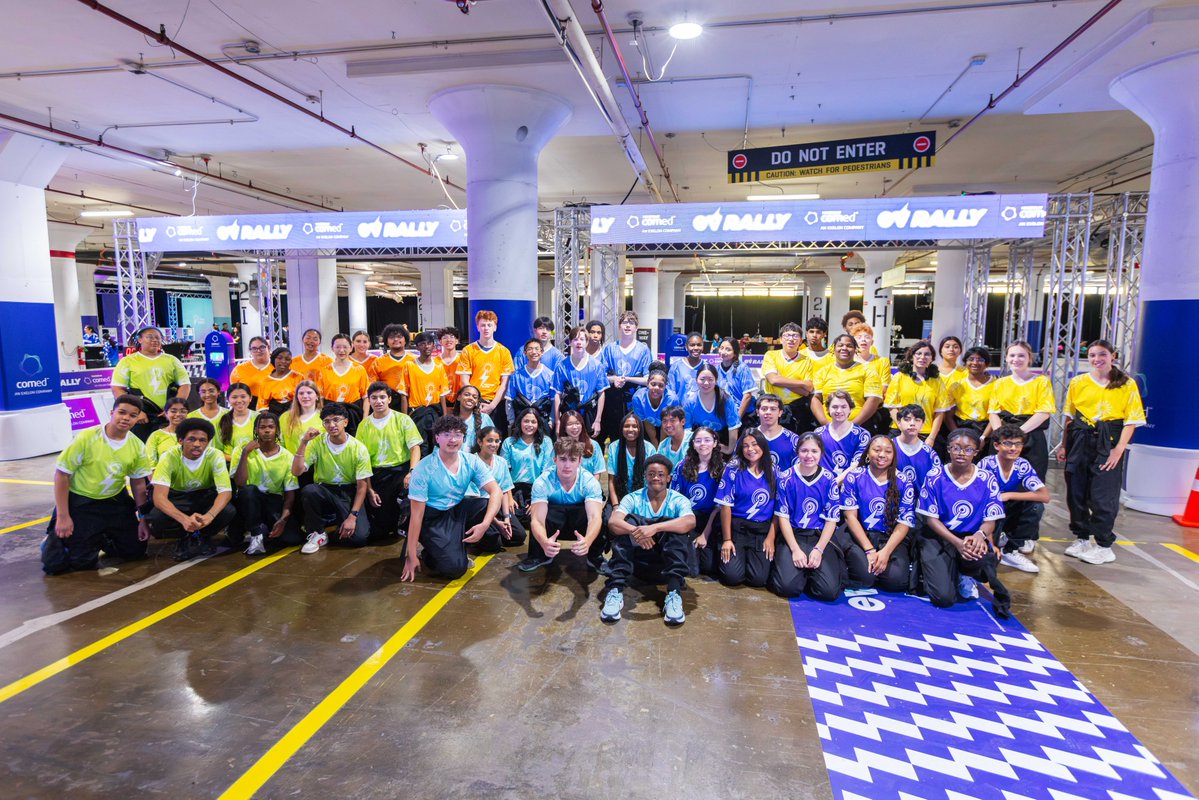 ComEd's tweet photo. What an electrifying day at Saturday's #ComEdEVRally Race Day!🏎️🏁 

Sixty local students and ComEd mentors came together to learn about STEM while working to build and race electric go-karts. Congrats to the girls' Green Galaxy team and boys' Teal Turbo team for taking the win! https://t.co/bLgWy3c5d3