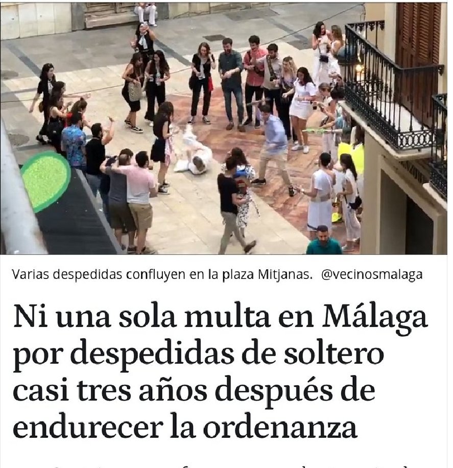 MalagacentroM's tweet photo. El ayuntamiento hace normas que no cumple ni hace cumplir, por lo que resulta ser un ayuntamiento fallido. https://t.co/fM5u3I8Upt
