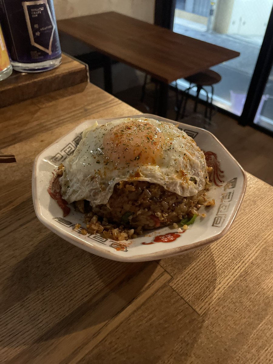 tacnical's tweet photo. 板橋の010でソースチャーハン
かなりこってりでソースの旨味爆発！

個人的にはもう少し油少なめで
ニンニク炒飯と合体したらたまらんなと思ったので次回店主に相談してみよう https://t.co/hYR7srcA59
