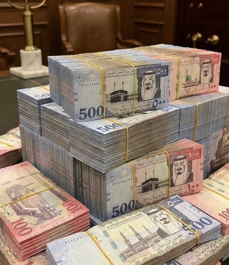 MktbAl98971's tweet photo. لو رصيدك اليوم زاد 1,000,000 ريال، وش أول قرار بتاخذه؟

💬 شاركنا بإجابة صادقة. https://t.co/Lcd2hKRqhL