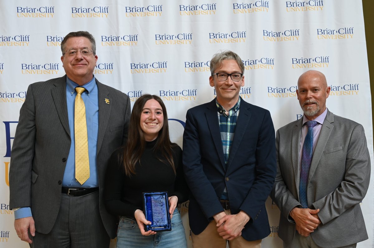 briar_cliff's tweet photo. Meet the 2026 Step Up &amp; Stand Out Award recipients! 🏆

The Emerging Leader Award is presented to a student who demonstrates potential as a future leader in the BCU community and beyond. Congratulations to Avery Bahrenfuss and Preslee Hansen! https://t.co/gCqIVidxju