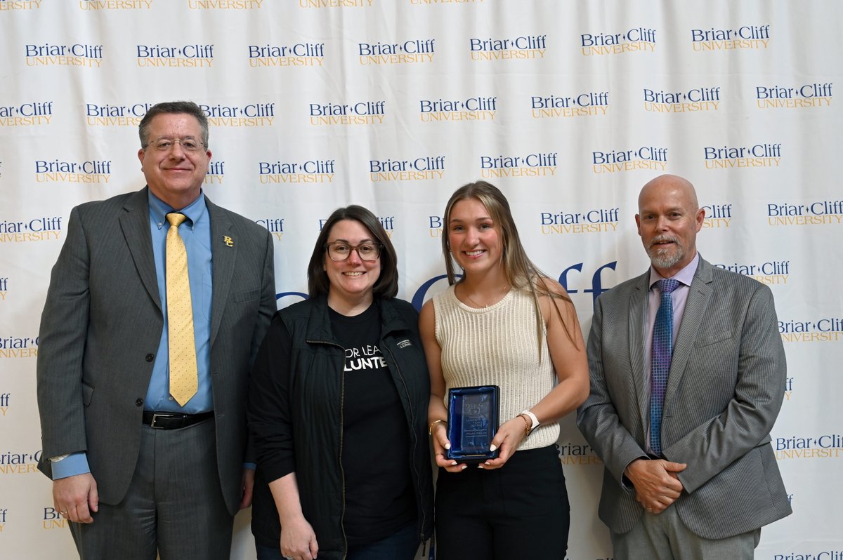 briar_cliff's tweet photo. Meet the 2026 Step Up &amp; Stand Out Award recipients! 🏆

The Emerging Leader Award is presented to a student who demonstrates potential as a future leader in the BCU community and beyond. Congratulations to Avery Bahrenfuss and Preslee Hansen! https://t.co/gCqIVidxju