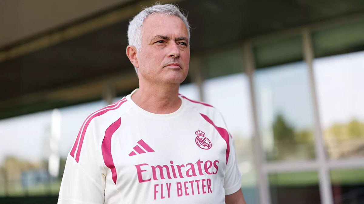 MadridXtra's tweet photo. 🚨 CONFIRMED: Jose Mourinho will be tasked to make the CURRENT midfield work.

The club will NOT re-enter the market. @diarioas https://t.co/GGNV7LBqbn