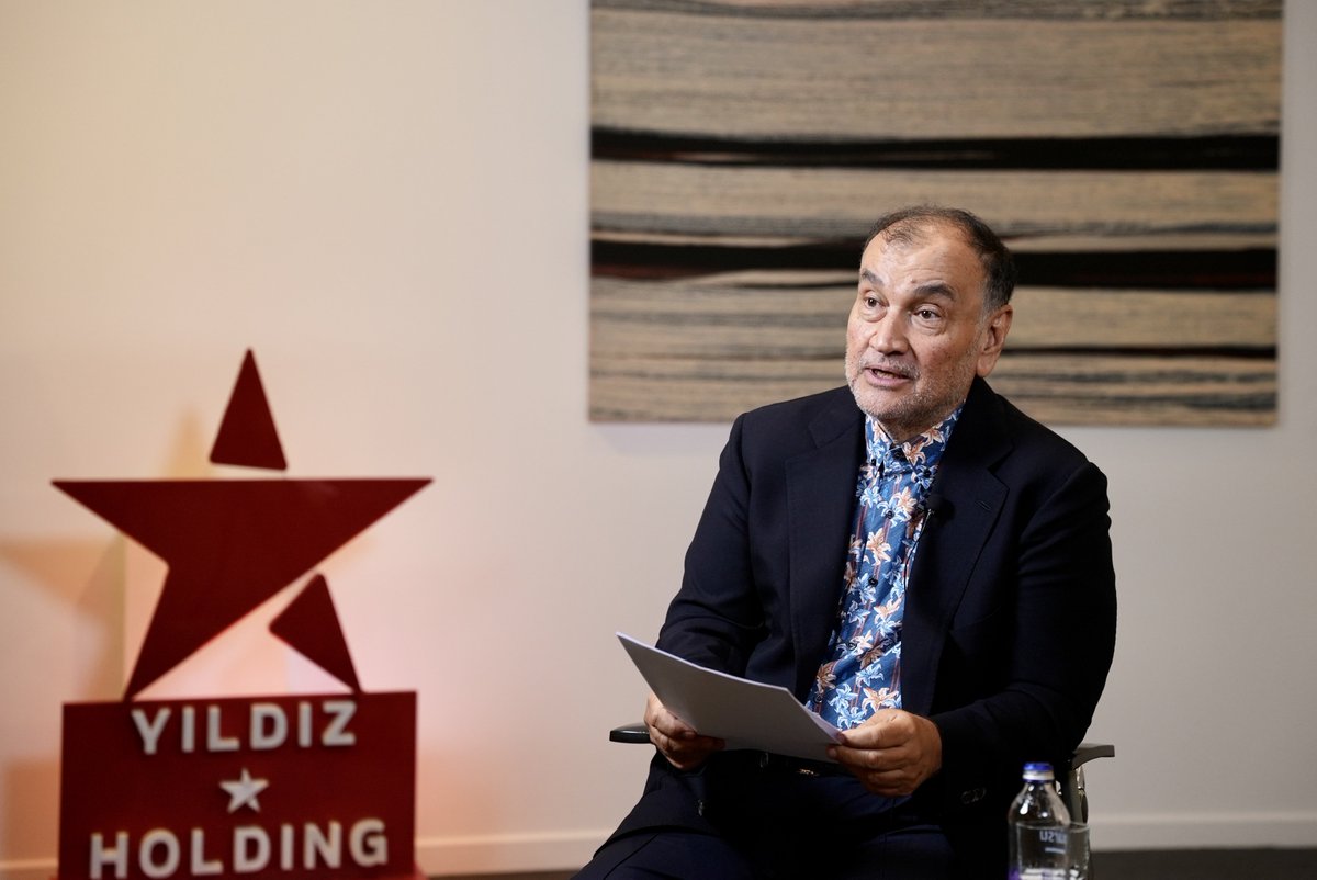 iycgenelmerkez's tweet photo. Önceki dönem Yönetim Kurulu Üyemiz, hayırsever iş insanı Murat Ülker'in hatıralarına konuk olduk.
Merhum Sabri Ülker'in çalışma hayatı ve gönüllülük anlayışından kendisine kalan mirası ve sivil toplumun önemine dair samimi değerlendirmelerini dinledik.Kendilerine teşekkür ederiz. https://t.co/i2AzJWoa1x