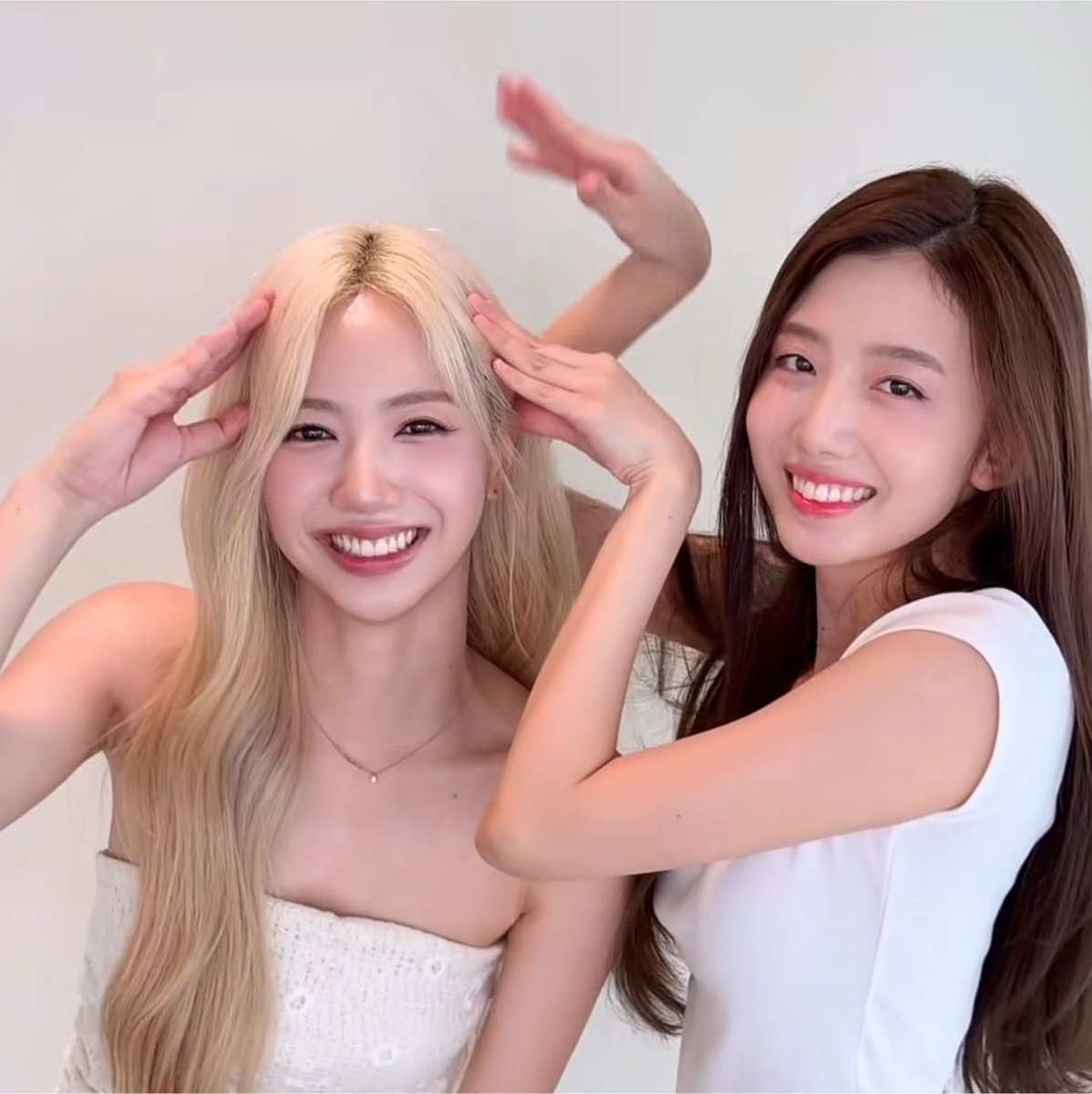 wonchuhours's tweet photo. so heartwarming to see them together again ♡ https://t.co/gGMAYIJObK