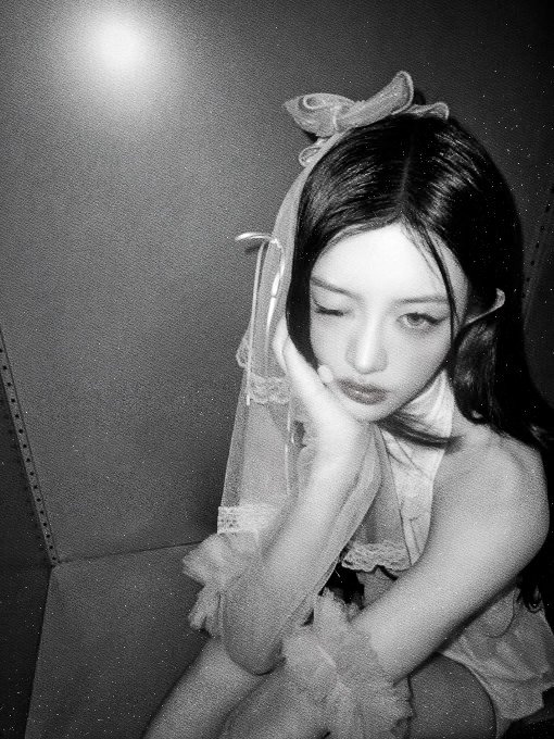 Miynzu's tweet photo. Monochrome  moments  always  know  how  to  tell  the  softest  stories  where  silence  becomes  beautiful  and  every  little  glance  feels  like  a  page  from  an  old  dream  waiting  to  be  remembered  a  little  longer ˖ ໒꒱ https://t.co/Sx7EkTcNyx