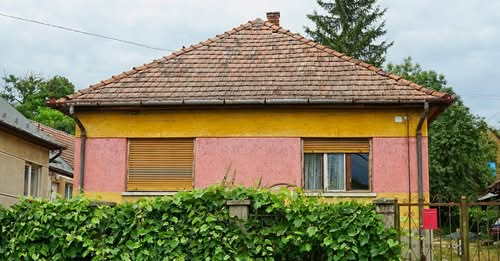 CsitariPress's tweet photo. Eltűntek Szalonnáról a kassai roma családok – egyelőre nem tudni, csak átmenetileg vagy végleg távoztak
https://t.co/SyLarh9z8M https://t.co/ZhGAUPD3gQ