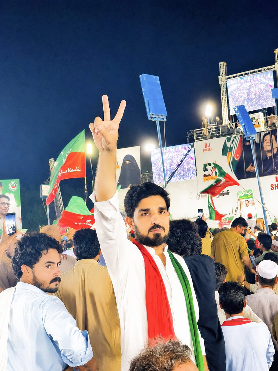 SajidAmn's tweet photo. ان شاء اللہ، آخری گیند تک لڑیں گے۔
عمران خان پاکستانی عوام کا مستقبل ہیں، اور ہم اپنے مستقبل کو ضائع نہیں ہونے دیں گے۔ 💪🇵🇰🇧🇫
#5اگست_جلسہ #ImranKhanFightingForPakistan #pti 
#sohailkhanafridi @ImranKhanPTI @SohailAfridiISF @FatimaPTI_IK @PTIKPOfficial @QasimKhanSuri https://t.co/gn5dFrxdCh
