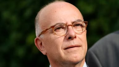 MathiasUlmann's tweet photo. Malgré le brouhaha insoumis incessant, la solidité et le sérieux s‘imposent. Selon un sondage Cluster17, @BCazeneuve arrive en tête de la „présidentialité“ à gauche avec 31%, suivi de J-L Mélenchon 25%, F. Hollande 24% et R. Glucksmann 21%. Rien n‘est joué à gauche pour 2027… https://t.co/GqJANVnZP9