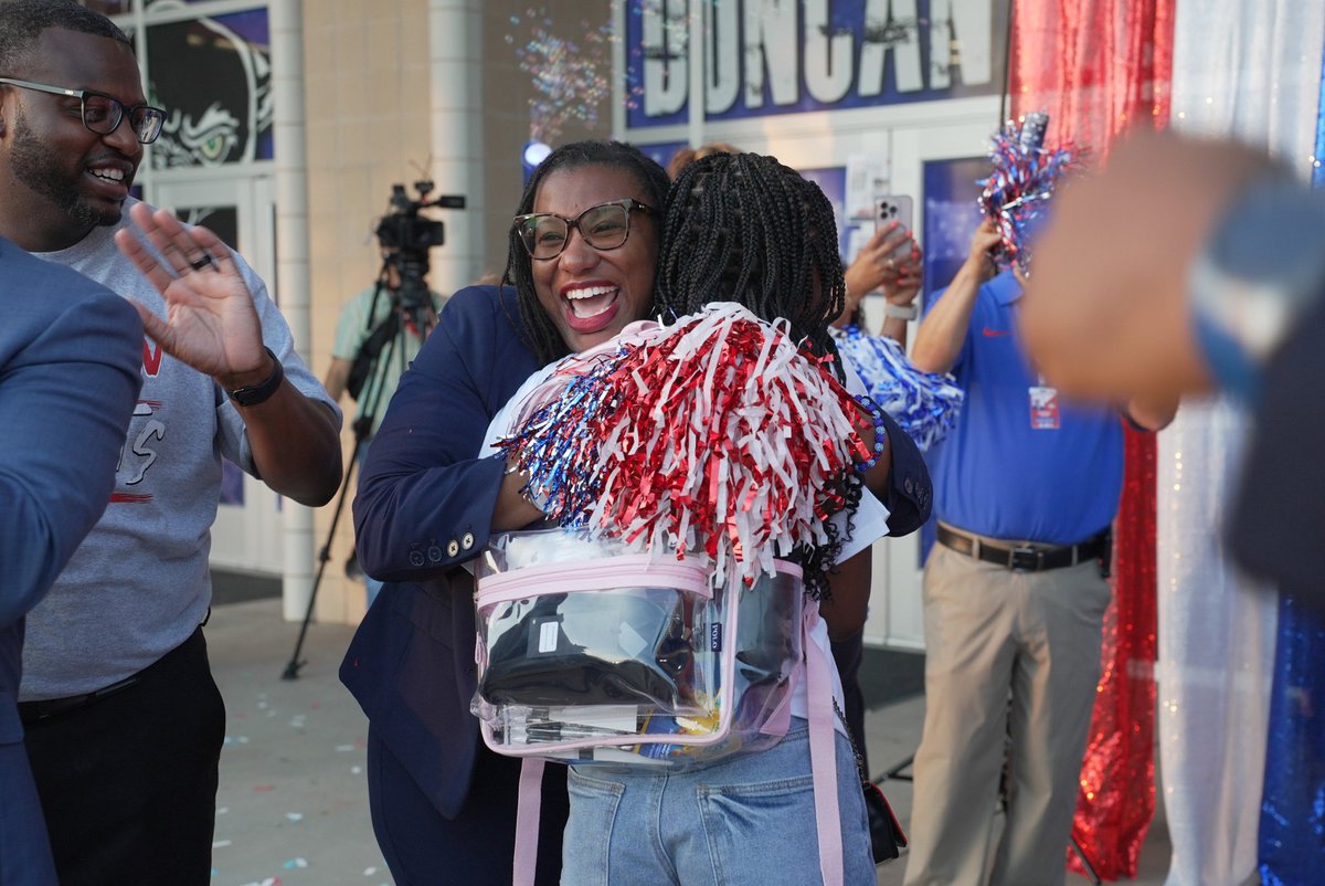 DuncanvilleISD's tweet photo. Welcome back, Duncanville ISD! ✨📚 Today we officially kick off the 2026–2027 school year, and we couldn't be more excited to welcome our incredible students and staff back to our classrooms! 🎉

A new school year means new opportunities to learn, grow, achieve, and make unforgettable memories. We wish every student, teacher, and staff member a successful, safe, and inspiring year ahead.

Have an amazing first day, Panthers! 🐾 #LEADwithIMPACT #OneTeamOneFamily #BackToSchool #DuncanvilleISD