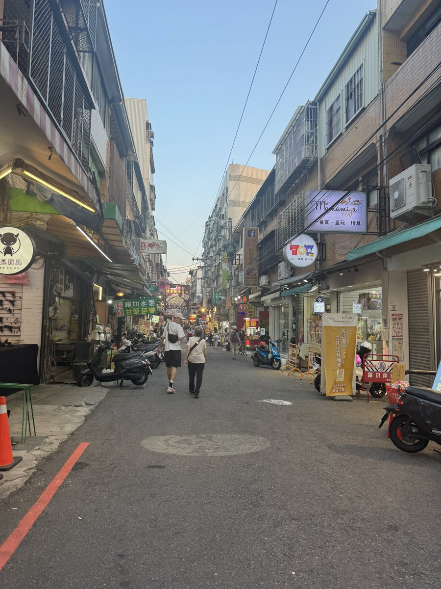 MattblueZeb's tweet photo. 在想是不是該辦個突擊式限時捕捉

不過現在人氣那麼冷清
大概會瞬間就……….🥵
#安全約 #敲我約跑 #腹肌男 https://t.co/zH4HBlrcBJ