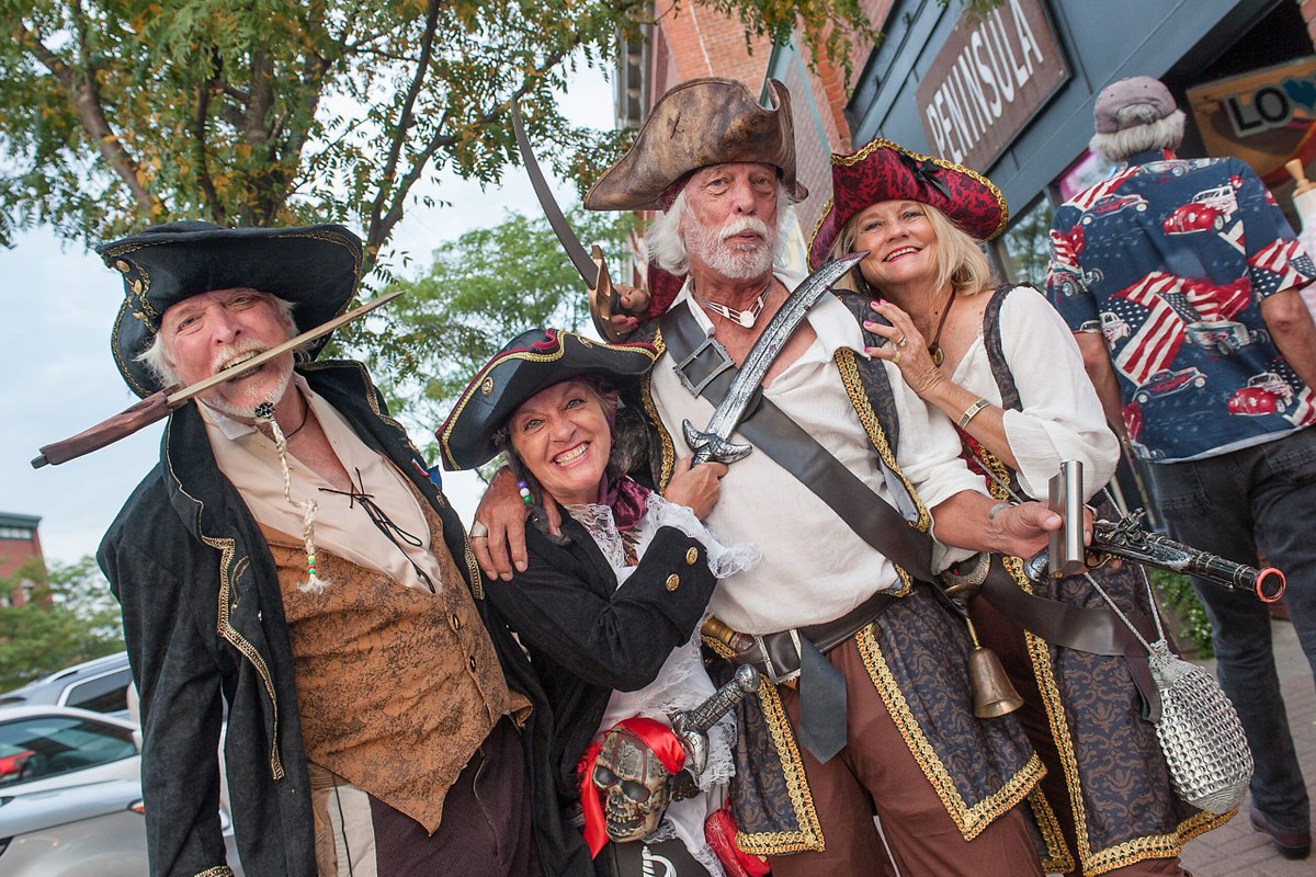 PetoskeyArea's tweet photo. Pirate invasion begins! Pirate Fest kicks off today in Boyne City, MI — Pirate Pageants &amp; a Rave today; tomorrow–Saturday bring the Pirate Parade, live acts, kids' costume contest, pirate cruises, and more. Aug 6–8. https://t.co/E1GhjP17r8 #PirateFest https://t.co/371gPuYCqt