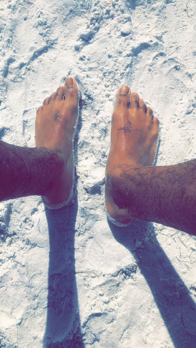 TallPeen's tweet photo. 🏝️💦 Beach Feet 💦🏝️🤤 https://t.co/bTuH01hue6