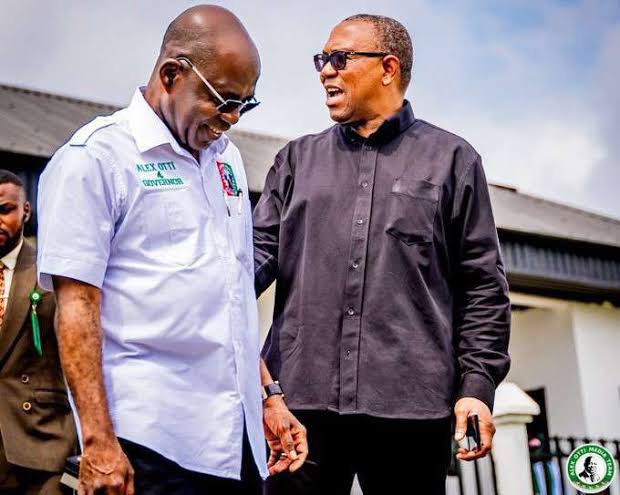HarmlessHQ's tweet photo. E get as you go hustle reach, even your enemies go kukuma avoid your matter.

That's exactly what's happening in Abia State between Alex Otti and the APC.

Orji Uzor Kalu just announced that APC has no interest in the election. 

Nobody wan waste money. 😂 https://t.co/qYRaLbAobe