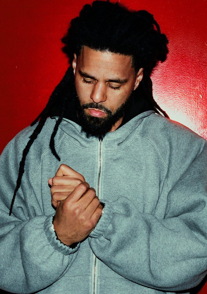 nfr_podcast's tweet photo. 6 months later, is J. Cole’s ‘The Fall-Off’ still in your rotation? 🤔💭 https://t.co/ncipQ7KhDw