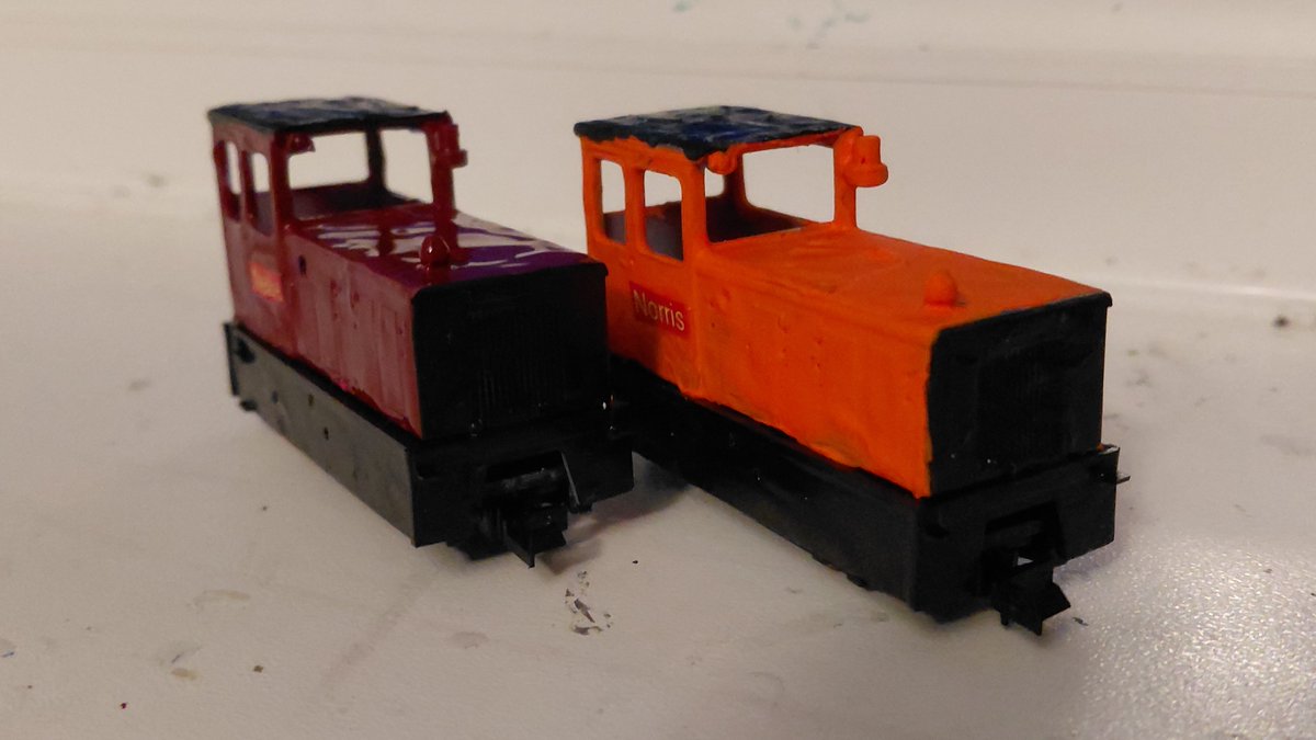 teamzug04's tweet photo. Hey guys so here are some more 009 customs of Horace The Horrid Engine oc's I made

Meet Norris and Nellie The Baguley twins diesel. (Norris is orange and Nellie is red pink) 

Also their's Sophie the number 1 of Scott's Coal and Fuel company

Also here's more oc's I plan to make https://t.co/GOVdxtpkIt