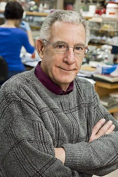 WayOfMenn's tweet photo. This is Thomas Seyfried.

He’s a professor of biology, who’s studied cancer for 30+ years.

His message? Cancer isn’t bad genes or bad luck—it’s damaged mitochondria.

This flips everything you’ve been told about how to treat &amp; prevent cancer: https://t.co/lZDxlBUrjU