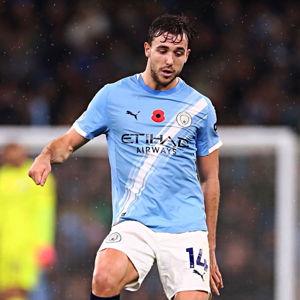 City_hq's tweet photo. 🚨 𝗕𝗥𝗘𝗔𝗞𝗜𝗡𝗚: Nico Gonzalez has now become the latest Manchester City midfielder to commit his future to the club. ✍🏻

“I’m happy here. I don’t want to leave…” 🩵

📰 via @spbajko https://t.co/rTBDpz0On7