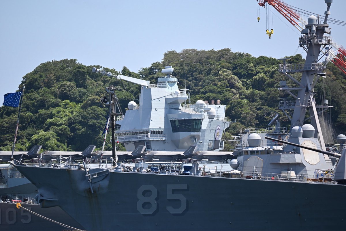 k_16843's tweet photo. #これを見た人は無言で去年の8月の画像を貼る
#F35B #プリンス・オブ・ウェールズ
#横須賀 #RoyalNavy #空母 https://t.co/zKWhPoU9iX