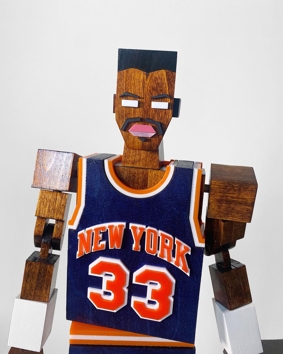 PositiveKnicks's tweet photo. Patrick Ewing wood sculpture by Christopher Chan @honorroller. Awesome work. https://t.co/H7Dd18rL2r