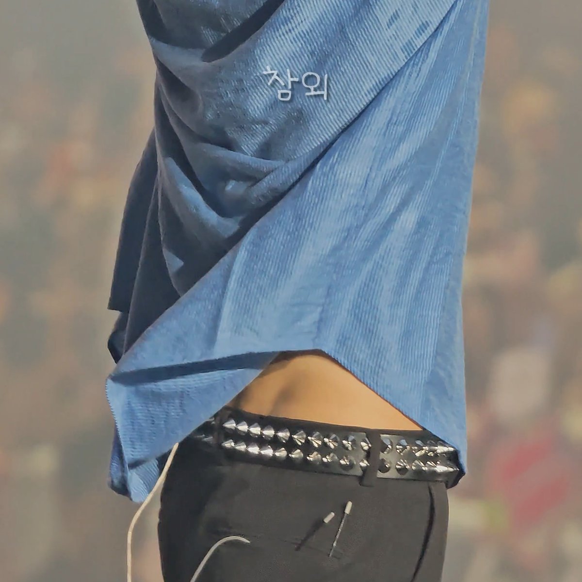 00203HHJ's tweet photo. hyunjin's venus dimples https://t.co/r6mocpeyxC
