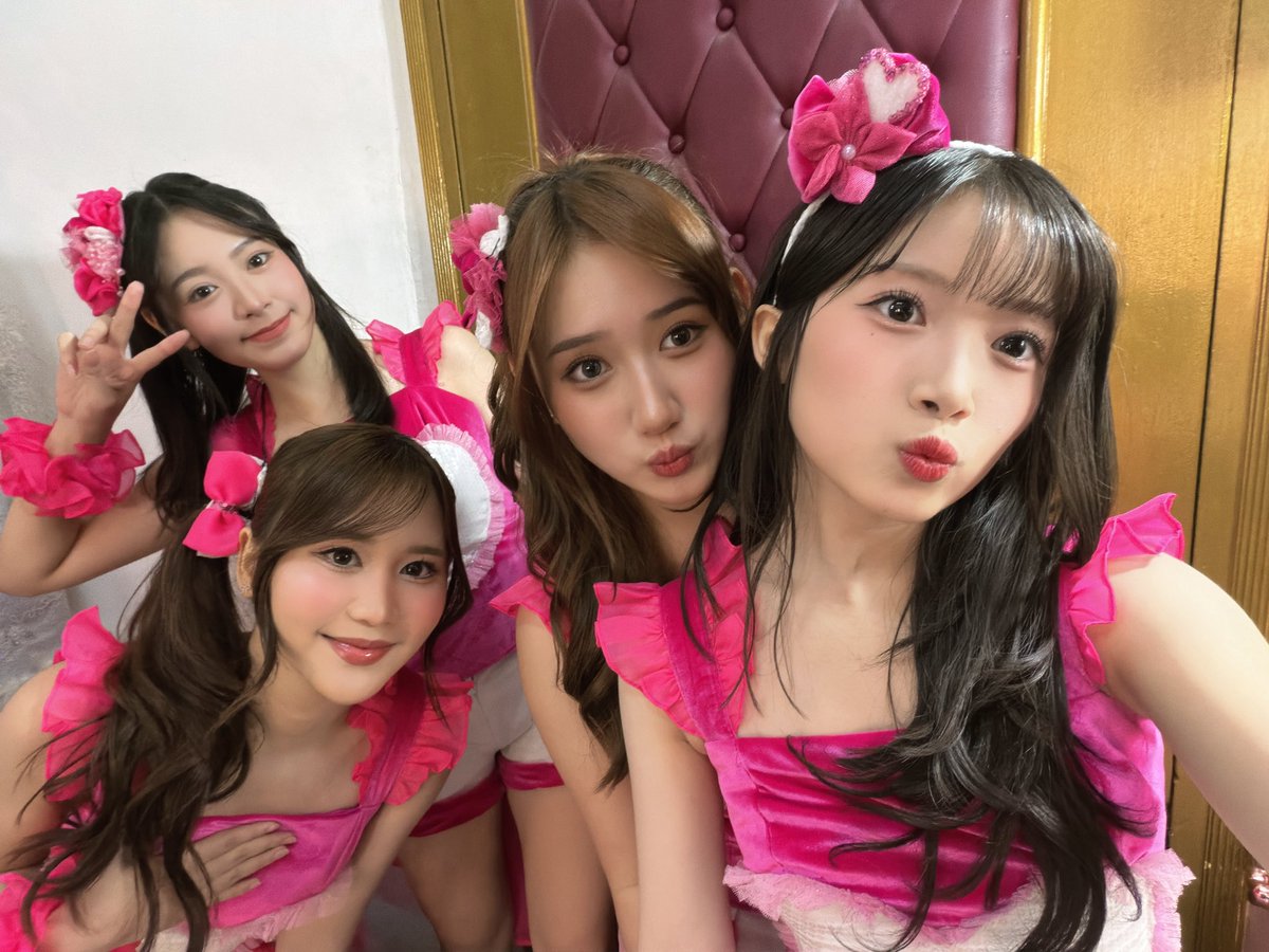 RFritzy_JKT48's tweet photo. YEAY ITADAKI LOVV, TFT!!🫶🏻🤍

#betterwithfritzy https://t.co/D4f11SsSWp