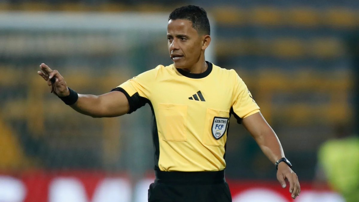 SaraZuigaC's tweet photo. 👤Bismark Santiago será el árbitro para el compromiso entre América 🆚 Nacional 

Partidos dirigidos al América: 25
Partidos ganados: 11
Partidos empatados: 5
Partidos perdidos: 9

Último partido dirigido 24/08/25 (Local)
Fecha 8 América de Cali 1 - 1 Nacional. 

@EstDelRecuerdo https://t.co/pvkiSdEitM