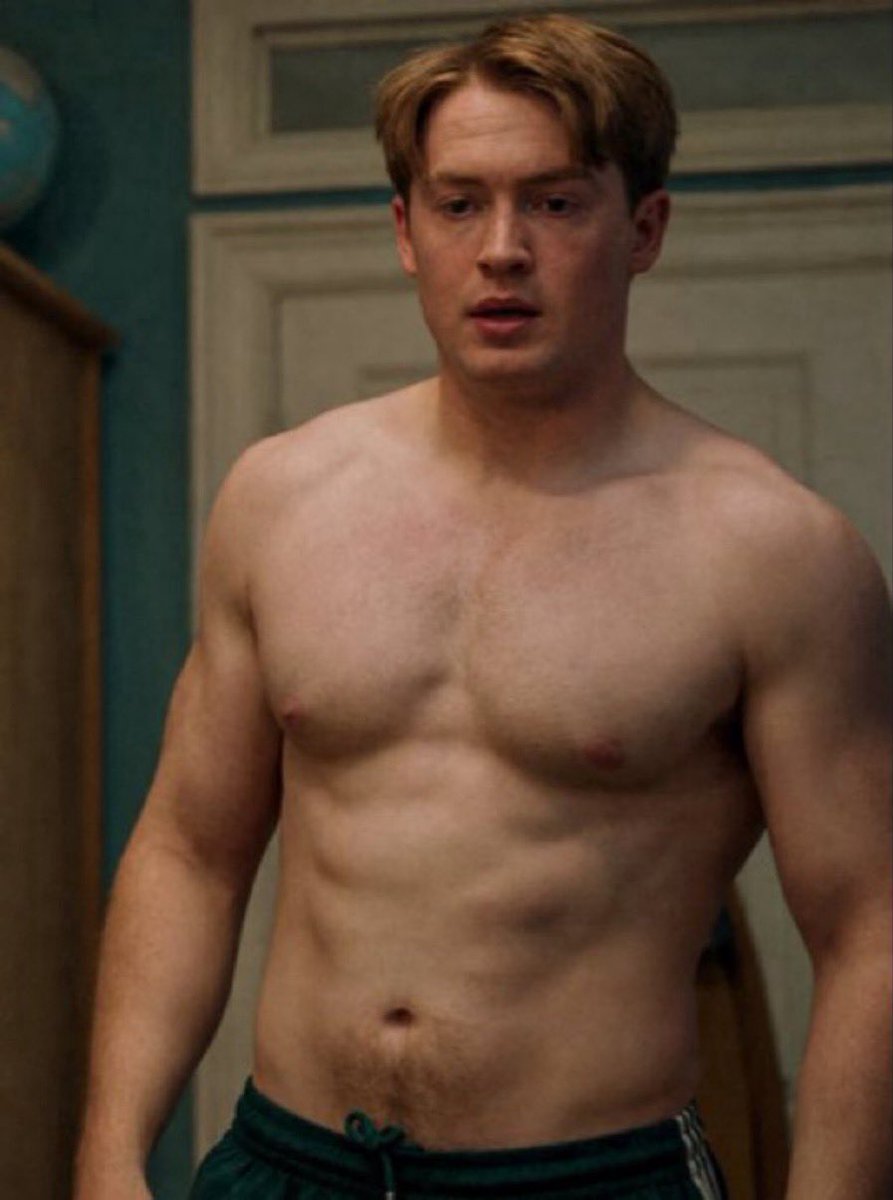 khiageneral's tweet photo. MCU BEING SEXY AGAIN… DEAR LORD THANK YOU https://t.co/ZURazh72QH