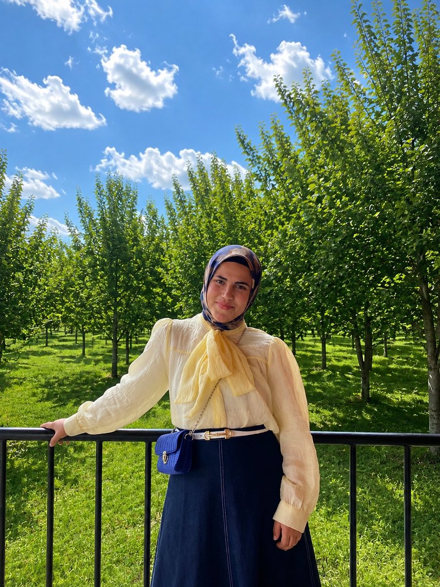 dirayetilsln's tweet photo. 🌻 https://t.co/94vXxTelPR