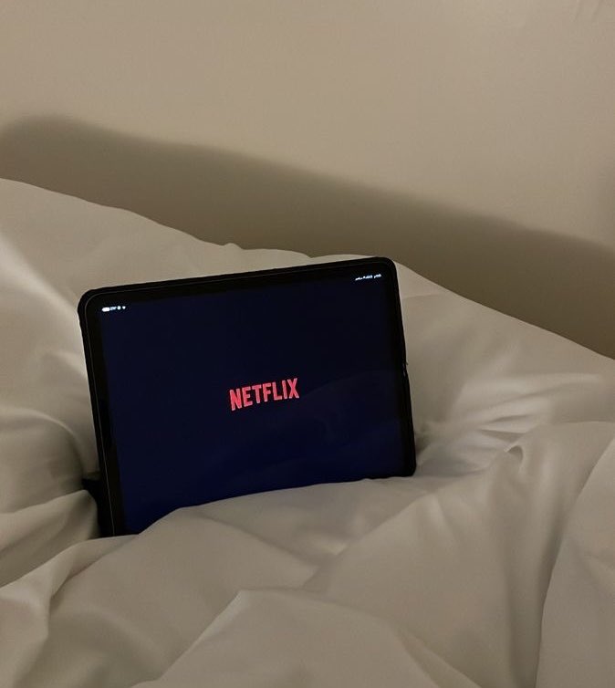 tamuNICOLEE's tweet photo. moviee recommendations, perhaps? https://t.co/BYnZuI1MdV