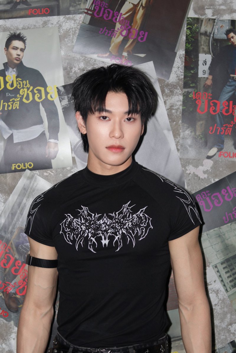 OPENLABEL_TH's tweet photo. #.ท้ายพี่โต้ 🤟🏻🖤

#OFFROAD #ออฟโรด
#เดอะบอยอินซอยปาร์ตี้
#MensFolioThailand https://t.co/1NX3dB69dA