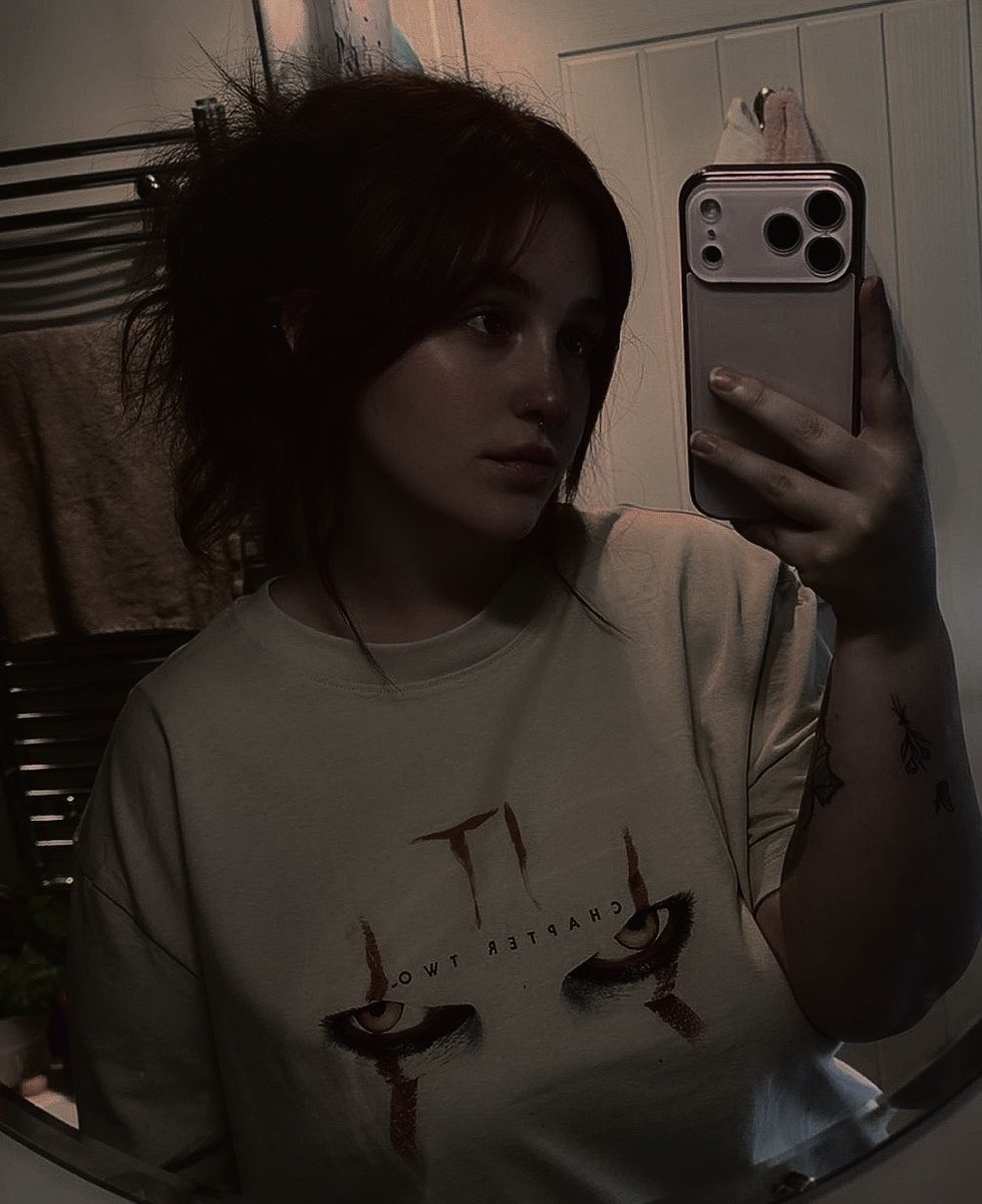 dollouiscent's tweet photo. ⠀
:¨ ·.· ¨:⠀ 𝒚ves.
 `· .  she/her. 31.
        ✚  horror &amp; gore, aesthetics, videogames, books, football, halloween, pokémon, yapper &amp; frequent shitposter.

#promotwt #moothunt #horrortwt #gamingtwt #booktwt https://t.co/zQAK9dYZSe