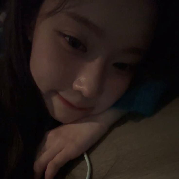 smWINTERKIM's tweet photo. Tidur dulu, ya. Ternyata aku ngantuk 🥱 https://t.co/pIUhb73GRQ