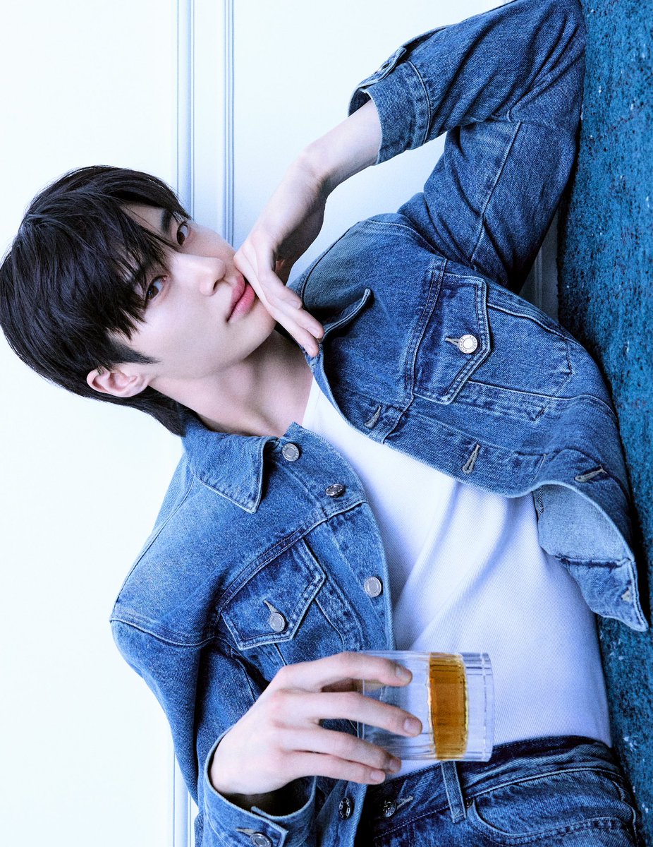 woosiib's tweet photo. 김희준 작가님 인스타에 우석이!! https://t.co/yDJzfcu0Iy