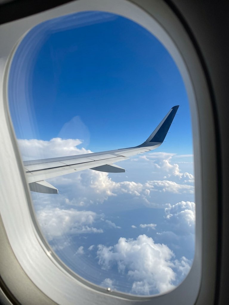 kuwx11's tweet photo. عندك ثلاث طرق للسفر 🚗✈️🛳️

اي منهم تحب تكون سفرتك 😅 https://t.co/2Wdo3AYvVo