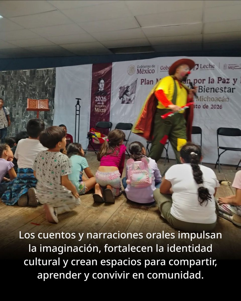 planmichoacan25's tweet photo. La #Cultura también construye comunidad. 📚✨
En #Tocumbo, Michoacán, José Juan Suárez Nateras presentó "El extraño caso de la máscara del payaso" durante las Ferias de Paz 2026. 🎭
#PlanMichoacán #BuzónDeHistorias #Michoacán #NarraciónOral
@cultura_mx @SCultura_Mich @Helenico https://t.co/GY727ROJ4C