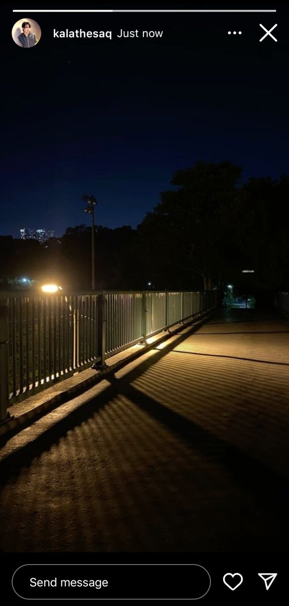 fawruzan's tweet photo. Pada akhirnya si kakak teknik mesin bf dan sayang-nya si teknik arsitektur bf ini teriak-teriakan sambil ketawa-ketawa bareng https://t.co/mcQzySroi8