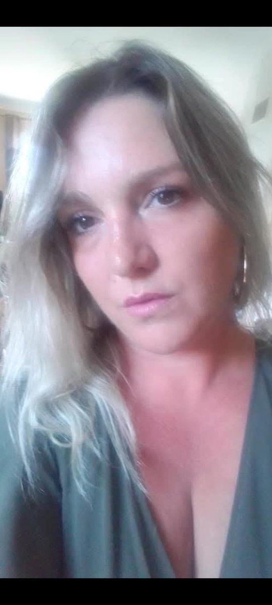 MRF_Queens's tweet photo. Un abonné voulait vous partager sa mère, elle a 49 ans 😌
Une bonne milf comme vous aimez ? 👀
#Proches #IRL #MILF #Maman https://t.co/0mgRl8Z7hQ