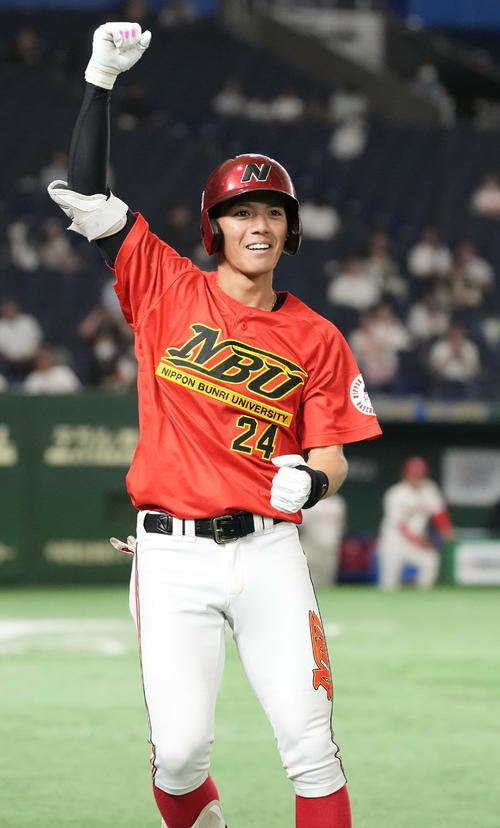 Warabimoti_1998's tweet photo. 前に向いてる方 https://t.co/5PYK4c1ddp