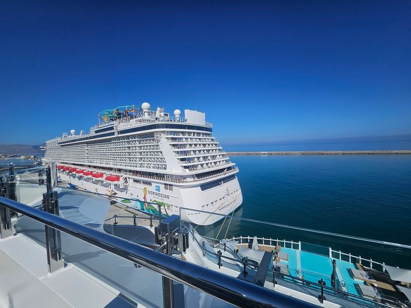 CruiseIndustry's tweet photo. Norwegian Getaway to Delay Miami Departure for Sustainability Initiative https://t.co/kKjp9NKy0H https://t.co/KZnfr3sGJK