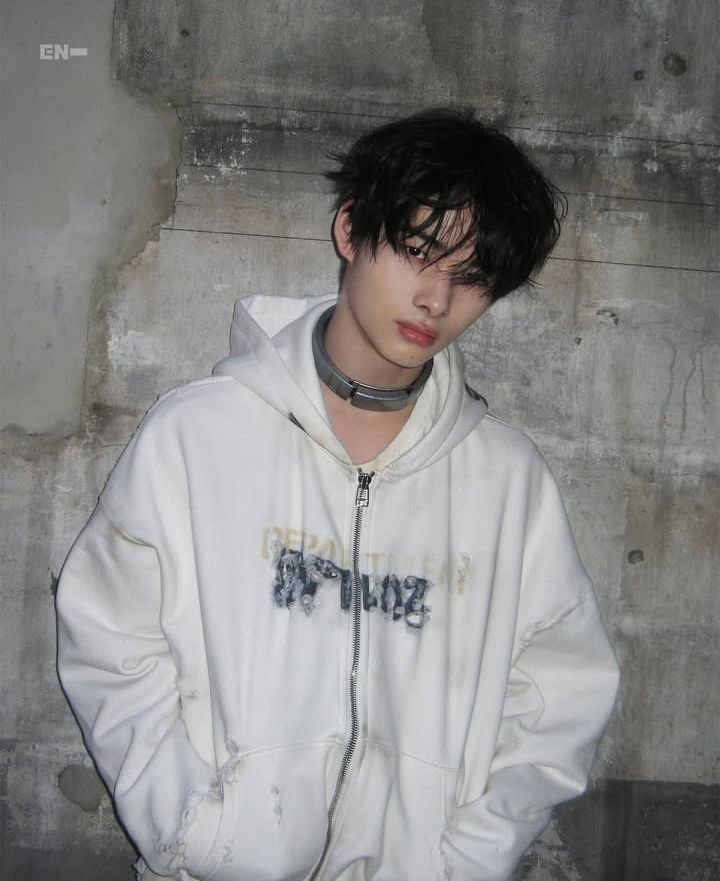 404hee's tweet photo. Drop tags for our precious ni-ki.

ENGENES STAND WITH NI-KI
#ENGENEs_Against_Bullying
#HYBE_Address_The_Harassment https://t.co/SDu4R7q88b