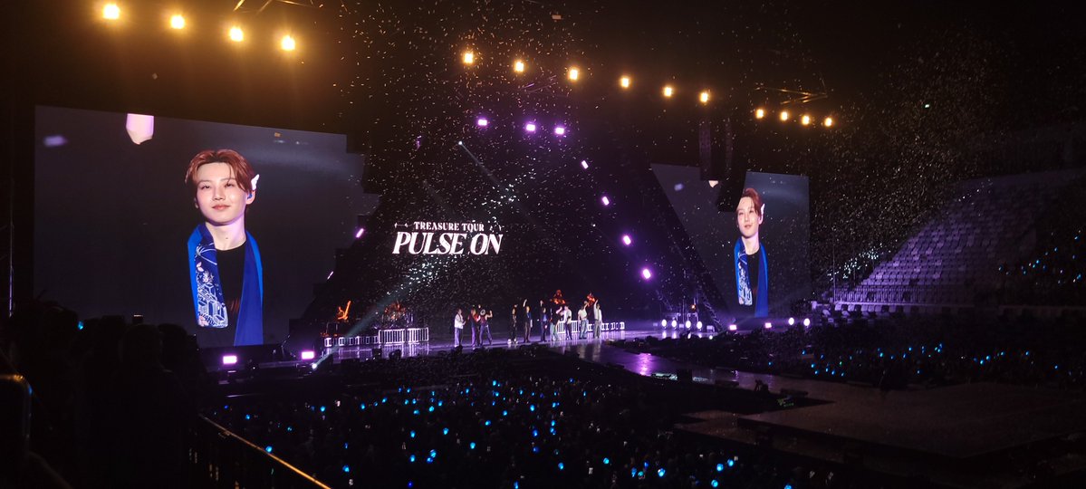 possiblysky's tweet photo. 6th – grow together☆ always grateful to be able to meet you, TREASURE 💎 thankyou for ur hard work, thankyou for ur time, thankyou always smile n give positive energy especially with teume 🩵 n the most important thing, thank you for ur songs n ur talents, OUR MUSICSTAR 🔟🌟 https://t.co/OSHmaNX7qE