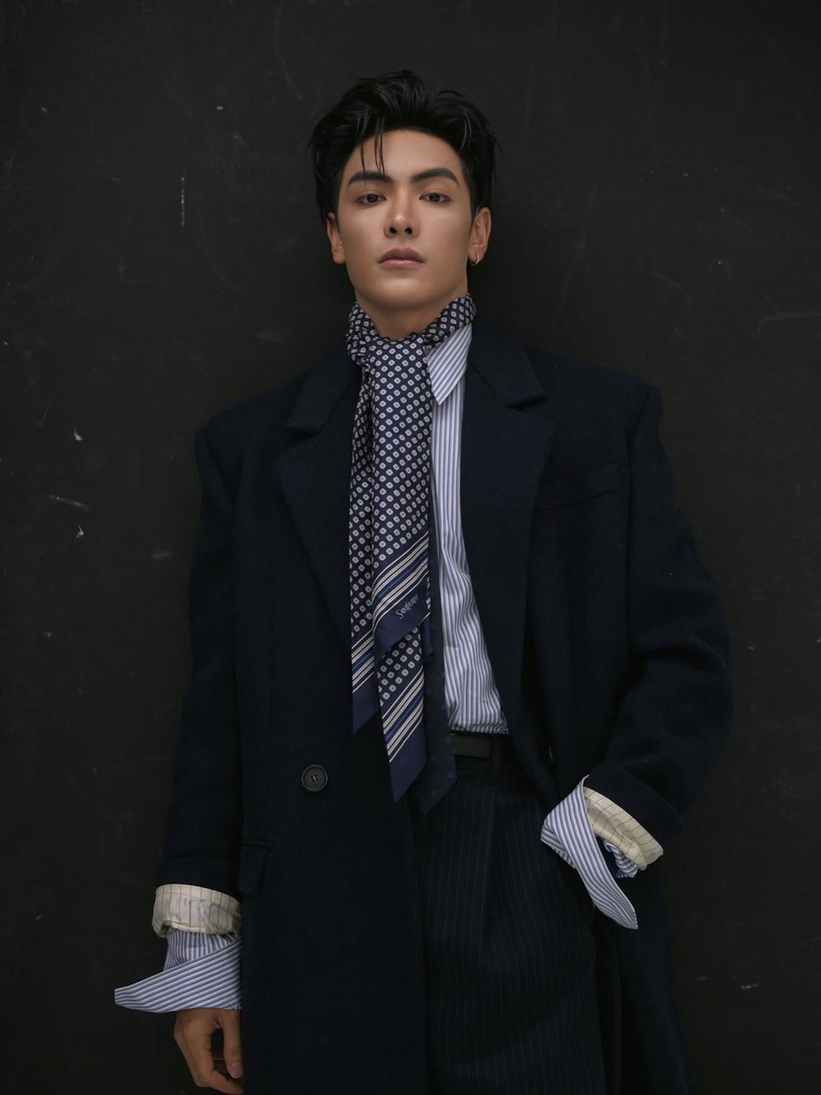callmebamnie's tweet photo. #เดอะบอยอินซอยปาร์ตี้ 
#MensFolioThailand

taking grab to the event... so narak https://t.co/SOGPCoDVJC