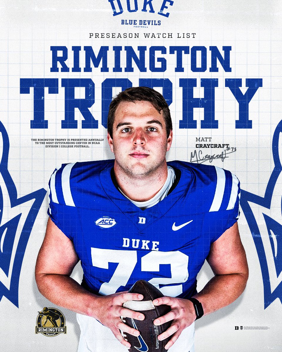 DukeFOOTBALL's tweet photo. The man in the middle 😈 @CraycraftMatt https://t.co/JGhYVdNIfG