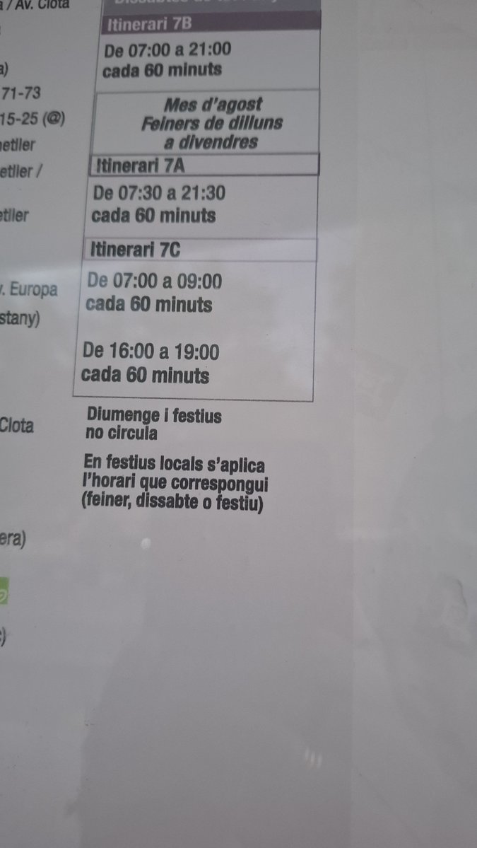 Catira2708's tweet photo. Después de tantos años pidiendo el horario de verano como es debido @moventis lo colocan pero suprimen el diario, pero ahora han vuelto a colocar el cartel q cada año ponían en las paradas, 1 de 2, o les sobraba o había q hacer el gasto xq si Alcalde @josepmvalles @ajsantcugat 🤬 https://t.co/NbpGK8aeVU