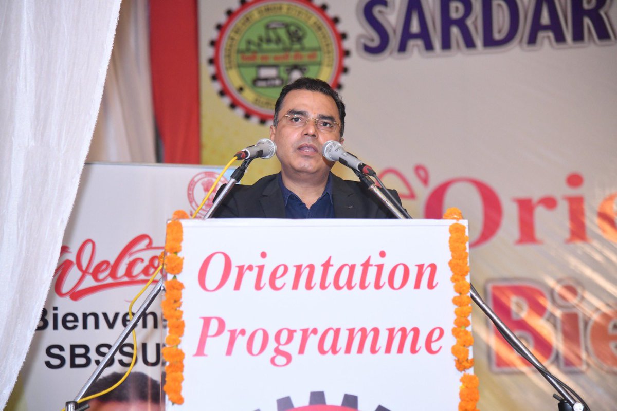 sushendramisra's tweet photo. A new journey begins!
It was a privilege to welcome the Batch of 2026 and their proud parents to Sardar Beant Singh State University (SBSSU), Gurdaspur, through our Orientation Programme, "Bienvenue à SBSSU 26." https://t.co/nWkC3LyLxk