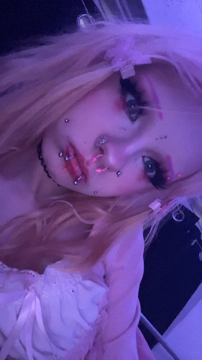 6060Tokatlim's tweet photo. ANYTHING FOR £20 (NOT GFE) £50 VALUE cheap cams, sessions and £40 2X gfe @/dzdarexoxo on telegram to buy (CAN DO DEALS)(giftcards/revolut/crypto/bank)  #buyingcontentuk #nsfw #nsfwtwt #uk #buyingcontent #gooner #wankchat #findomgoddes #findom #bop #bops #findom #ukteen #ukalt https://t.co/8VpWzCzak3