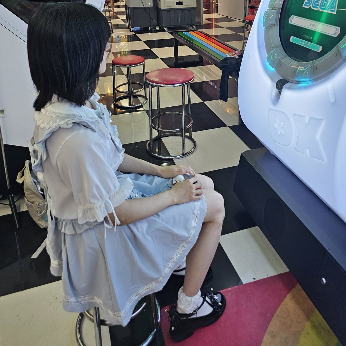 Miyu__Z's tweet photo. 23岁了，没有老婆，无儿无女，一个人对着舞萌发呆（（ https://t.co/8wgqCT0MiE