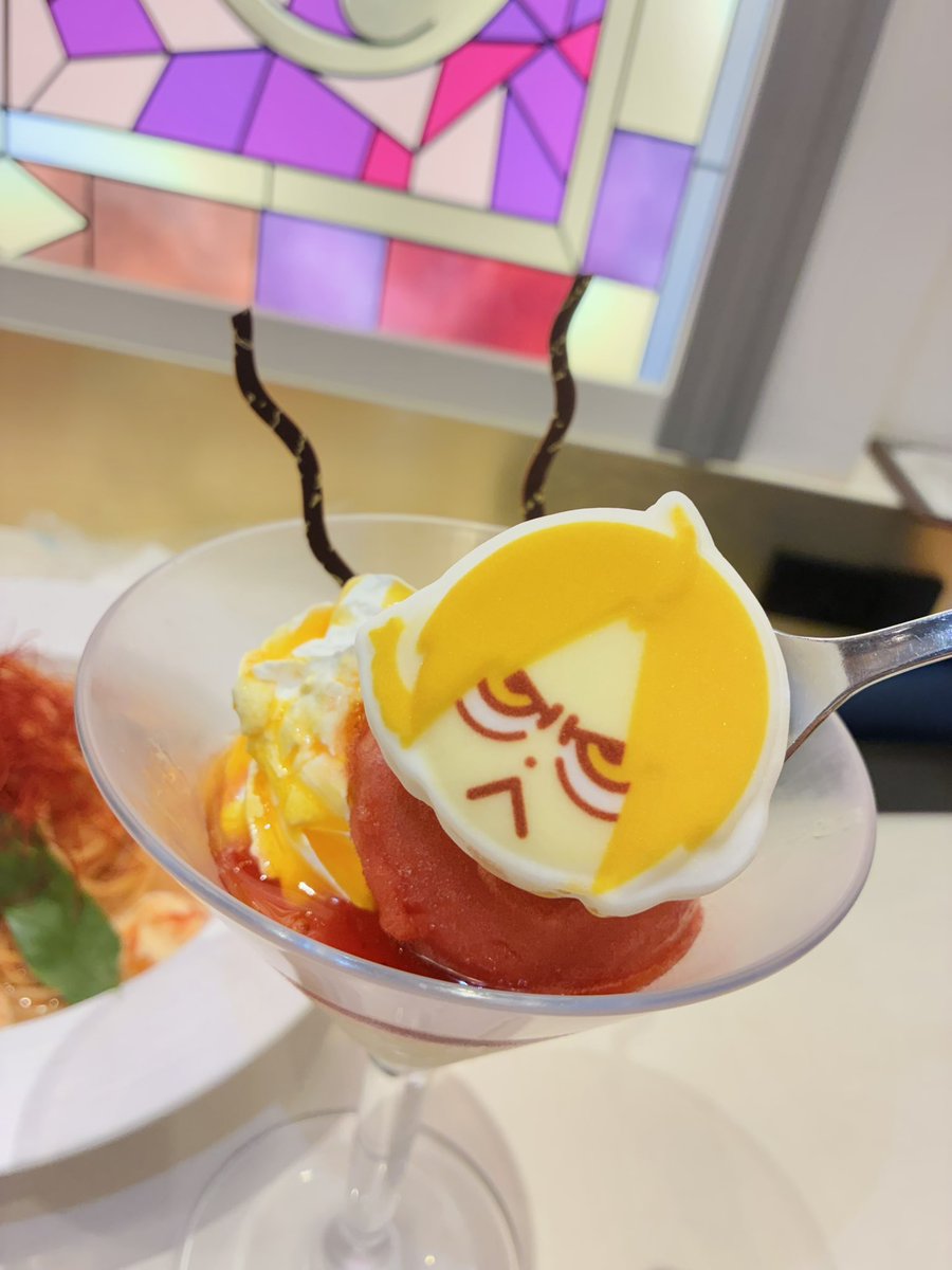koke88ko's tweet photo. スクエニカフェ！！！行ったよ！！！！
(vlogフライング) https://t.co/R72ECeHVXB