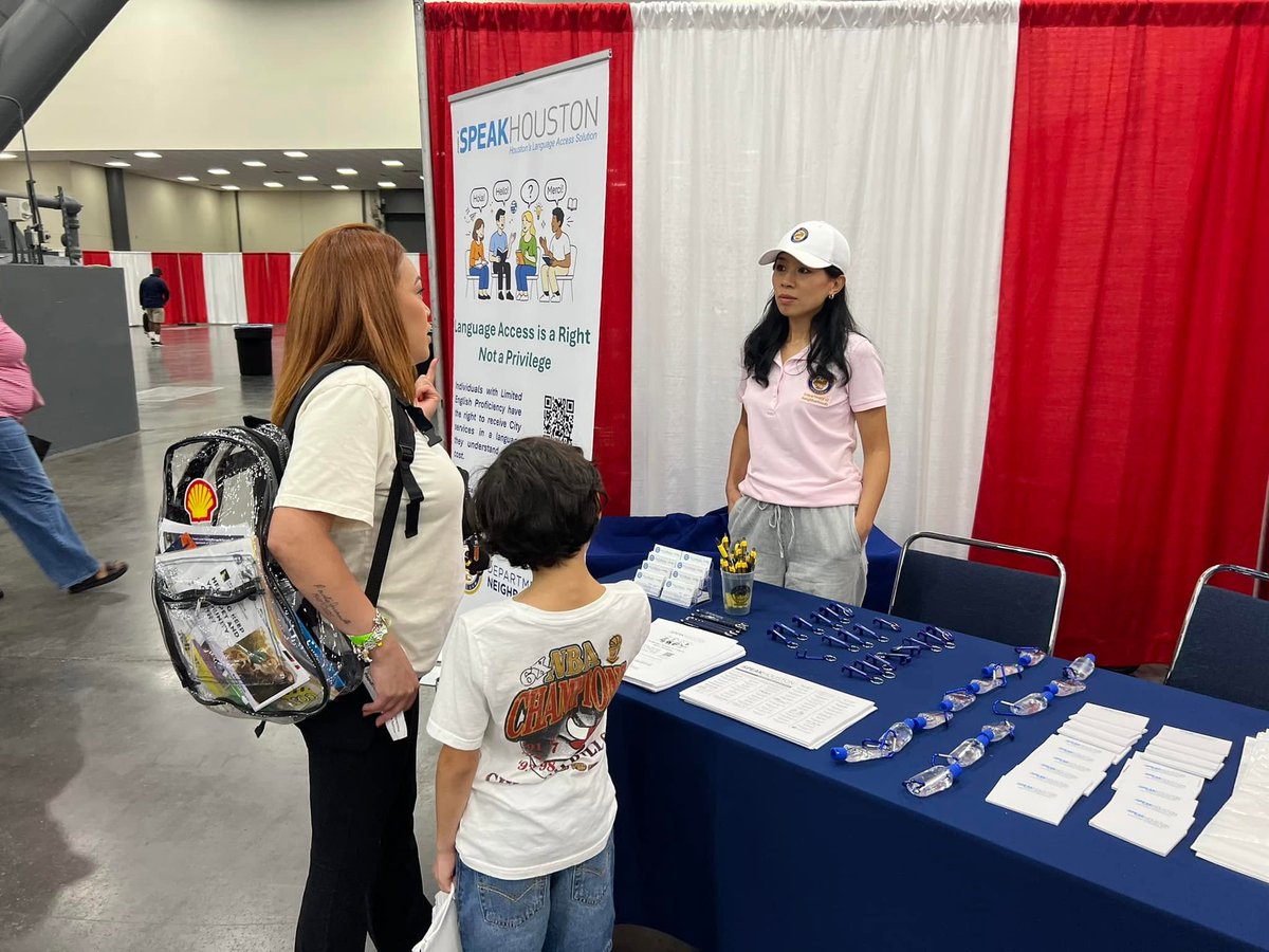 NeighborHOU's tweet photo. Thank you to everyone who joined us at the Mayor’s Back to School Fest! We enjoyed connecting with Houston families and sharing valuable City resources. Special thanks to our volunteers and Original Villa Arcos for providing breakfast and helping make the event a success! https://t.co/oaDT3cGRW7